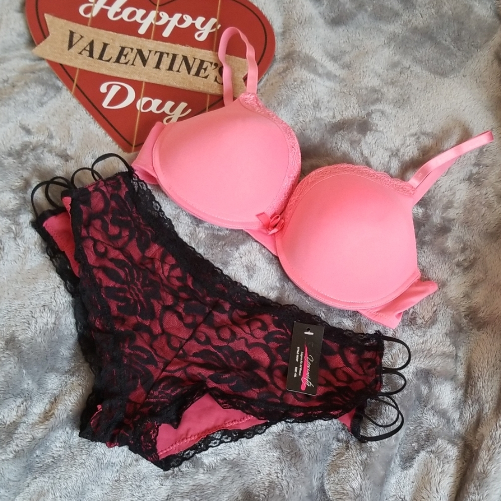 💟💄Pretty in pink bra & lacey panty💟💄